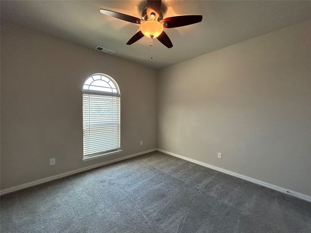 505 Reatta Drive, Justin, TX 76247