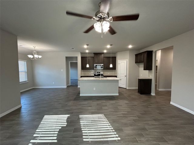 505 Reatta Drive, Justin, TX 76247