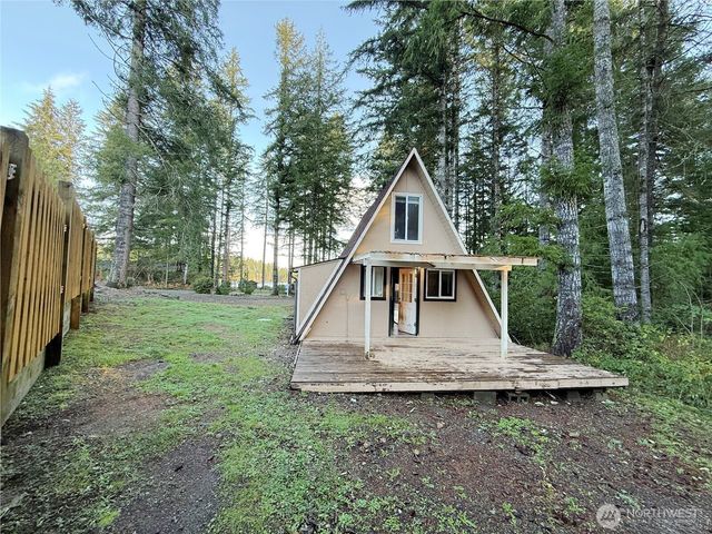 550 E Trails End Drive, Belfair, WA 98528