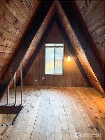 550 E Trails End Drive, Belfair, WA 98528