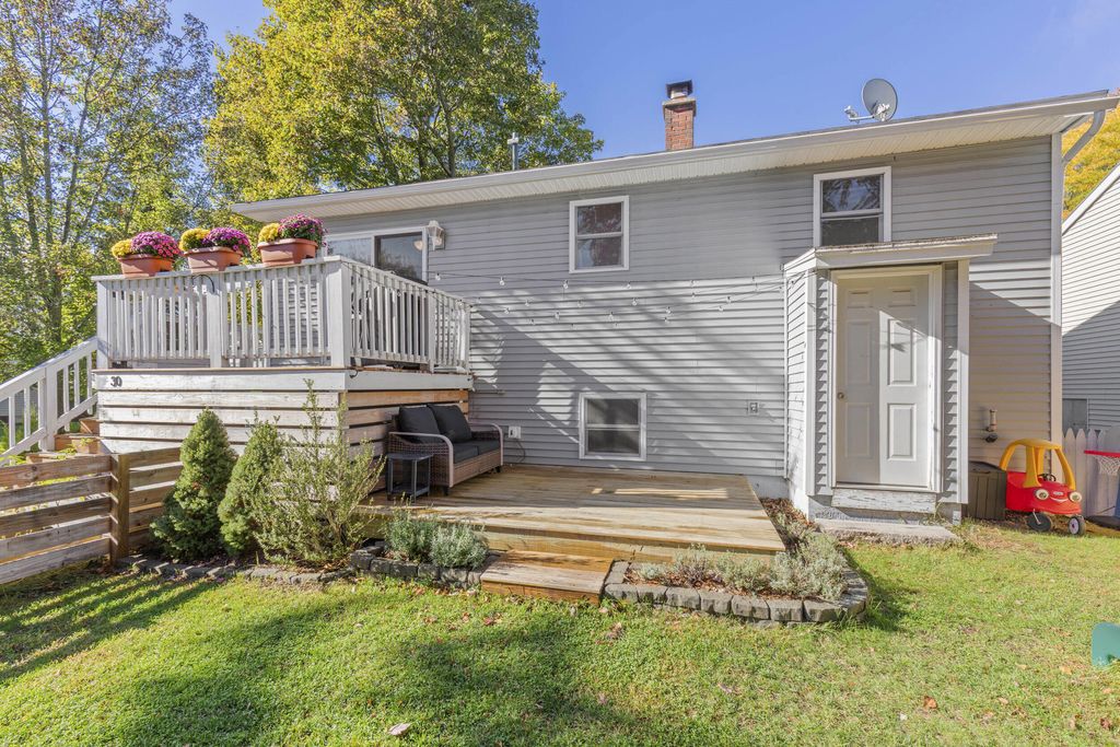 30 Lawn Avenue, South Portland, ME 04106 — photo 2
