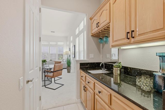 4127 Tahoe Vista Dr, Rocklin, CA 95765