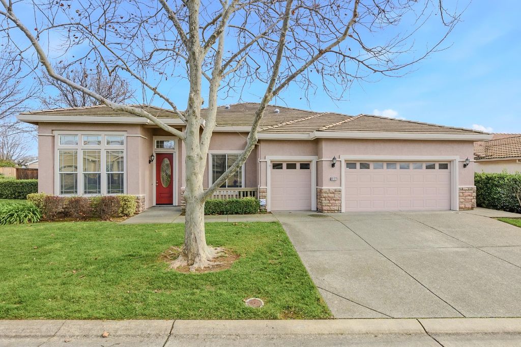 4127 Tahoe Vista Dr, Rocklin, CA 95765
