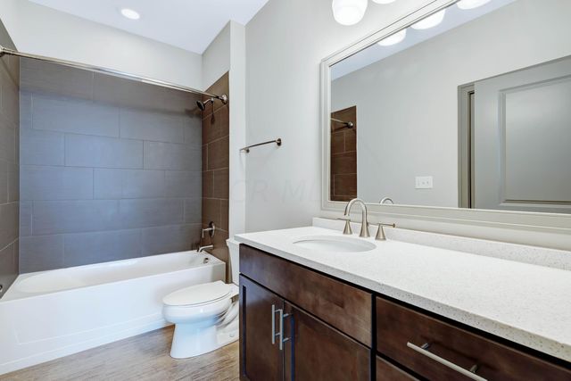 51 N High Street, 602, Columbus, OH 43215