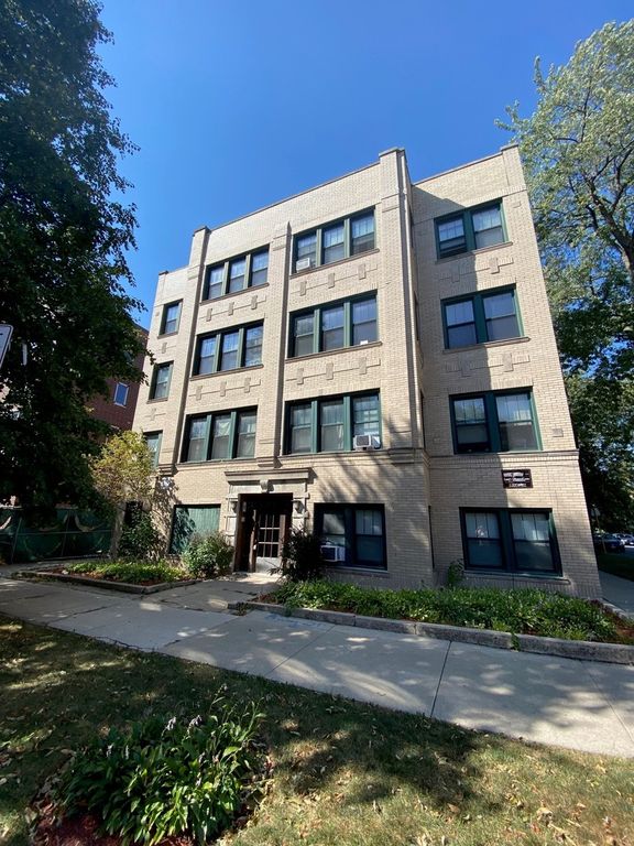 3224 N Karlov Avenue B, Chicago, IL 60641