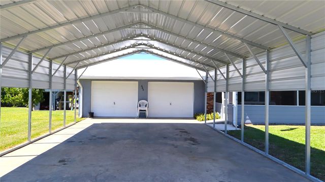 664 CR 467, Lake Panasoffkee, FL 33538