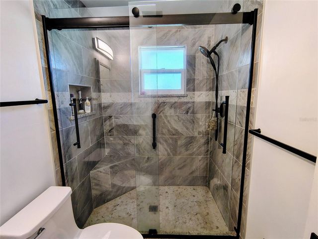 664 CR 467, Lake Panasoffkee, FL 33538