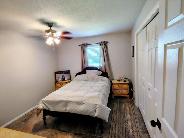 664 CR 467, Lake Panasoffkee, FL 33538