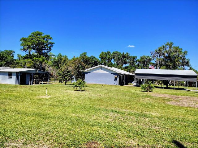 664 CR 467, Lake Panasoffkee, FL 33538