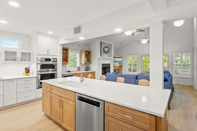 705 N SHORE DRIVE, Anna Maria, FL 34216