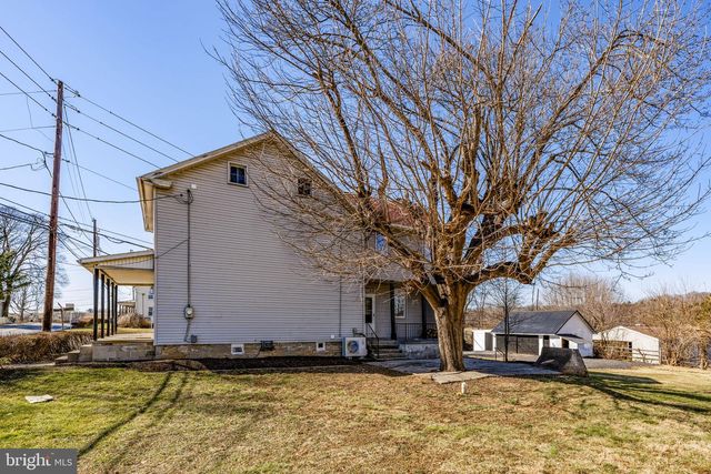 204 N HOERNERSTOWN RD, Hummelstown, PA 17036