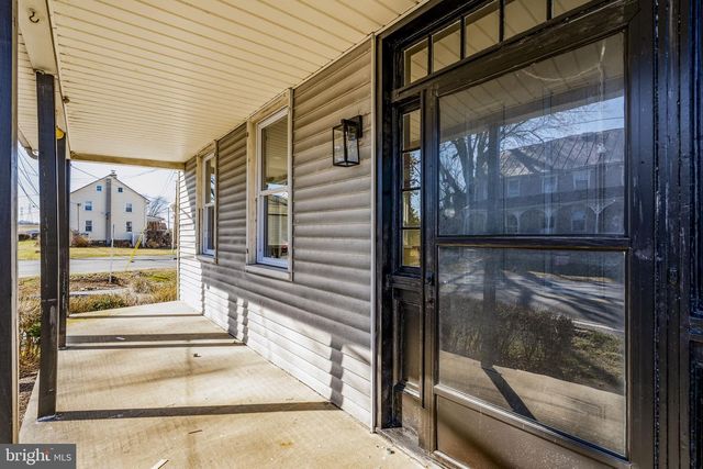 204 N HOERNERSTOWN RD, Hummelstown, PA 17036