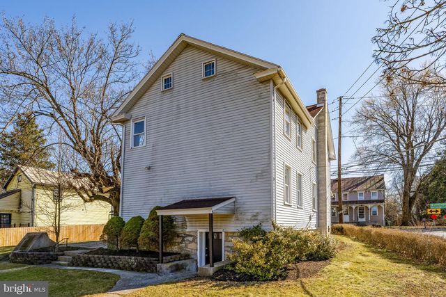 204 N HOERNERSTOWN RD, Hummelstown, PA 17036