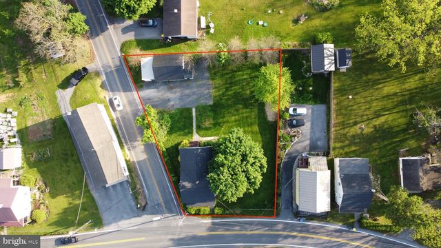 204 N HOERNERSTOWN RD, Hummelstown, PA 17036