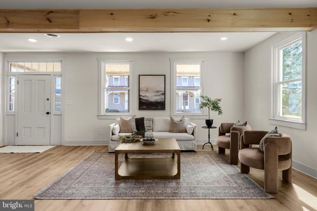 204 N HOERNERSTOWN RD, Hummelstown, PA 17036