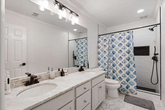 4277 October Woods Dr, Antioch, TN 37013
