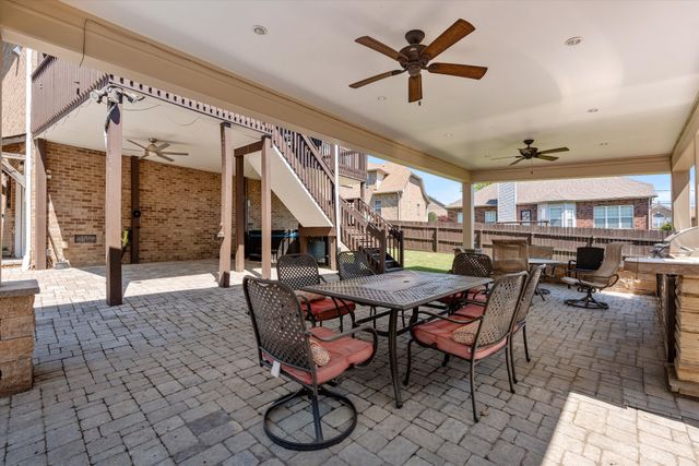 4277 October Woods Dr, Antioch, TN 37013