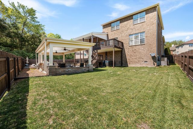 4277 October Woods Dr, Antioch, TN 37013