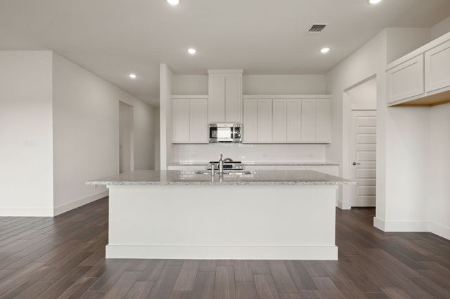 110 Brush Creek Drive, Boyd, TX 76023