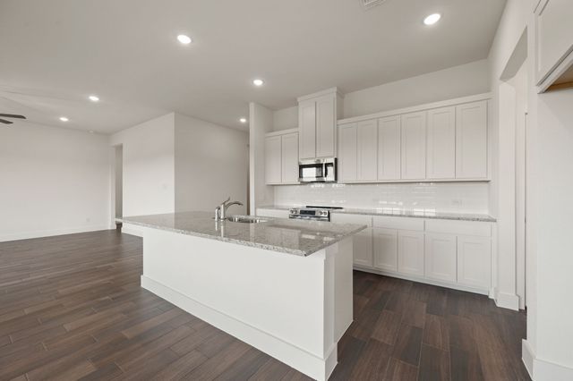 110 Brush Creek Drive, Boyd, TX 76023