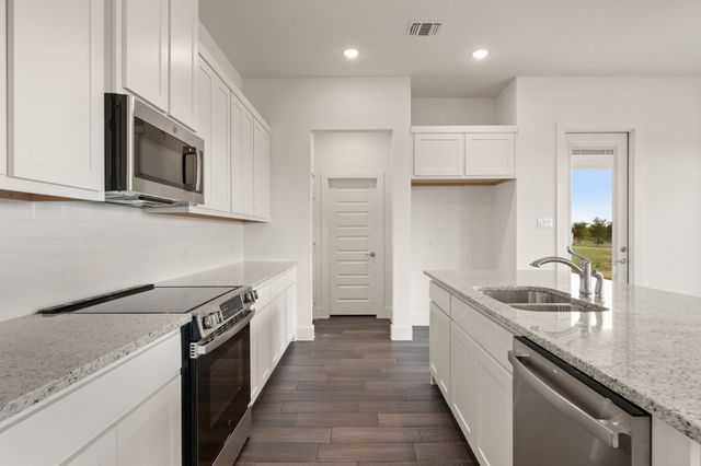 110 Brush Creek Drive, Boyd, TX 76023