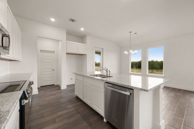 110 Brush Creek Drive, Boyd, TX 76023