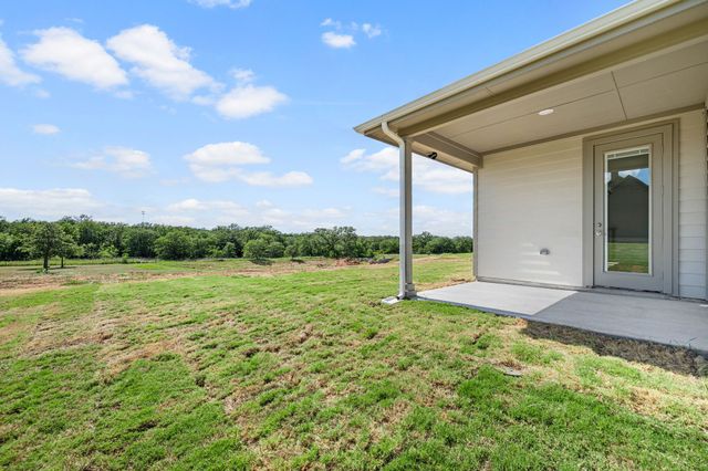 110 Brush Creek Drive, Boyd, TX 76023