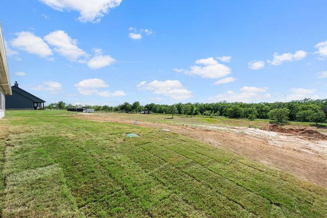 110 Brush Creek Drive, Boyd, TX 76023