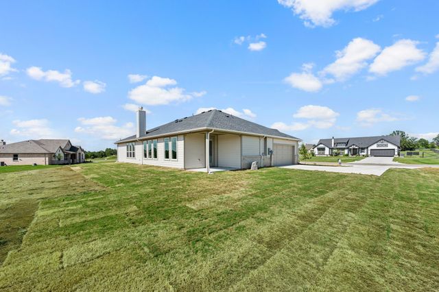 110 Brush Creek Drive, Boyd, TX 76023