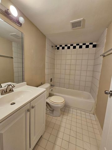 1850 N Congress Avenue 206, West Palm Beach, FL 33401