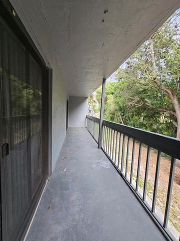 1850 N Congress Avenue 206, West Palm Beach, FL 33401