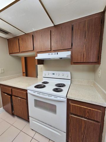 1850 N Congress Avenue 206, West Palm Beach, FL 33401