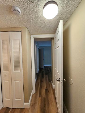 1850 N Congress Avenue 206, West Palm Beach, FL 33401