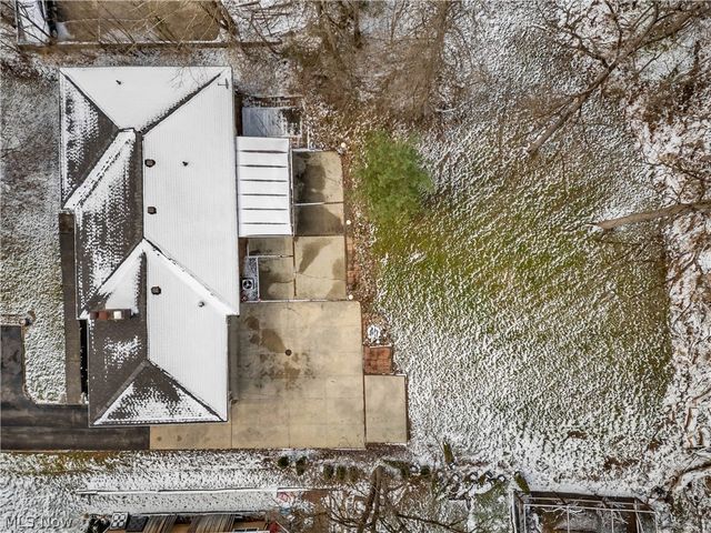 10905 Greenhaven Pky, Brecksville, OH 44141