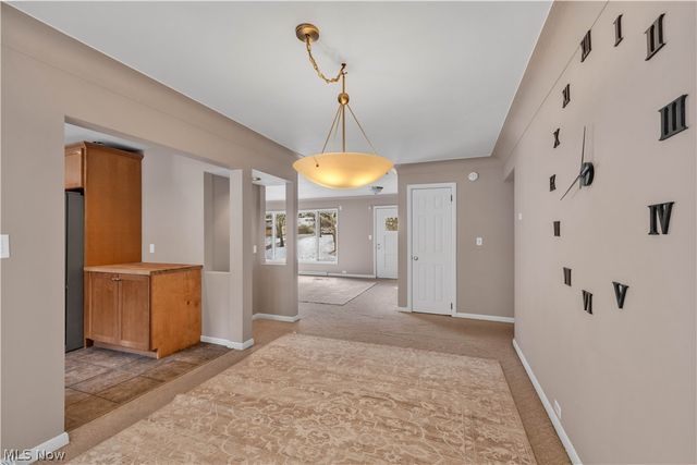 10905 Greenhaven Pky, Brecksville, OH 44141