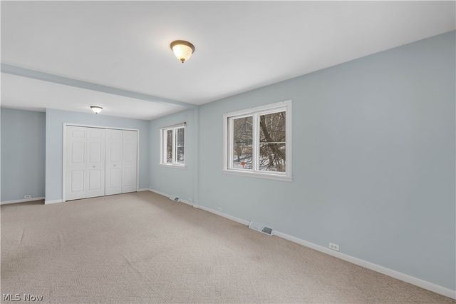 10905 Greenhaven Pky, Brecksville, OH 44141