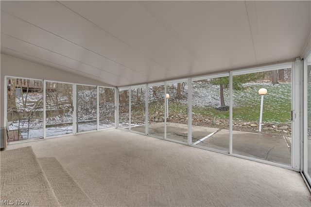 10905 Greenhaven Pky, Brecksville, OH 44141