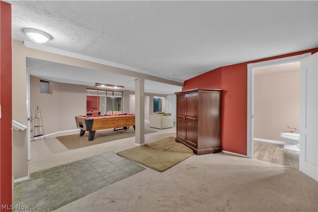 10905 Greenhaven Pky, Brecksville, OH 44141