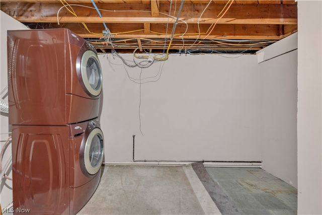 10905 Greenhaven Pky, Brecksville, OH 44141