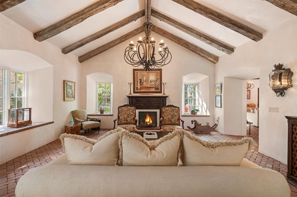 500 Garcia Street, Santa Fe, NM 87505