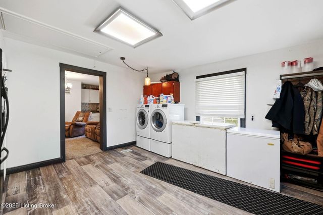 12610 Hiawatha Ave, Louisville, KY 40223