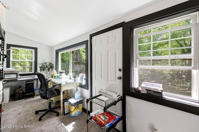 12610 Hiawatha Ave, Louisville, KY 40223