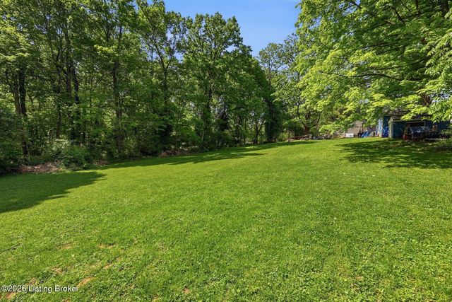 12610 Hiawatha Ave, Louisville, KY 40223