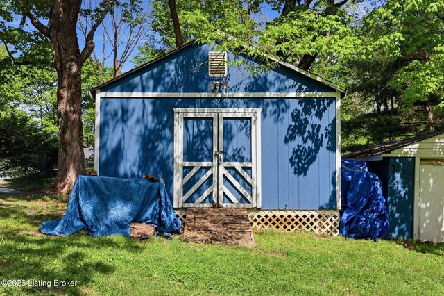 12610 Hiawatha Ave, Louisville, KY 40223