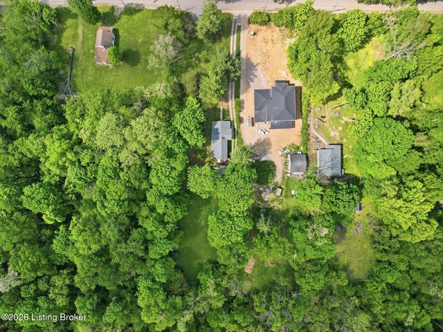 12610 Hiawatha Ave, Louisville, KY 40223