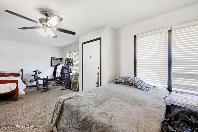 12610 Hiawatha Ave, Louisville, KY 40223