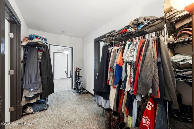 12610 Hiawatha Ave, Louisville, KY 40223