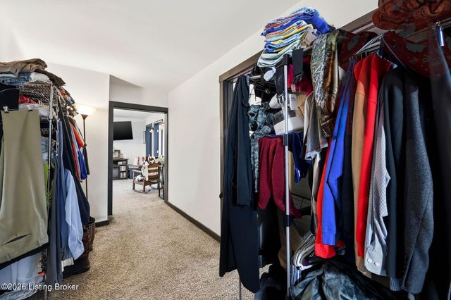 12610 Hiawatha Ave, Louisville, KY 40223