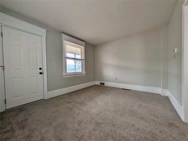 1083 Main Street 1st Floor, Hellertown Boro, PA 18055