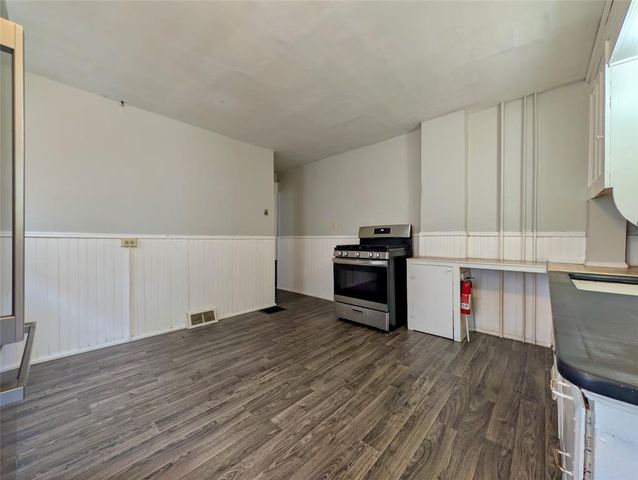 1083 Main Street 1st Floor, Hellertown Boro, PA 18055